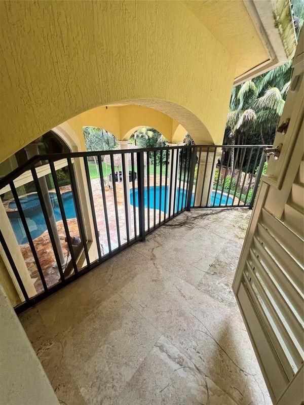 Building Photo - 6301 SW 58th Ct