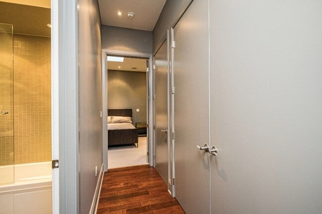 Building Photo - Fully Furnished Luxury Penthouse Condo Located in Downtown Pittsburgh