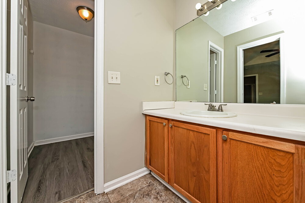 Building Photo - 172 Marsh Glen Dr