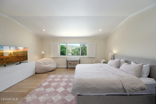 Building Photo - 5557 Adelina Ct