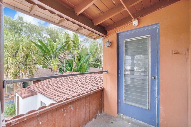 Building Photo - 12287 NE 7th Ave