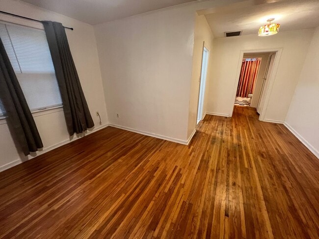 Building Photo - 3700 Carnes Ave