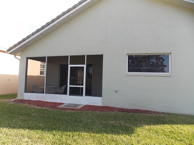 Building Photo - 881 W Silver Meadow Loop
