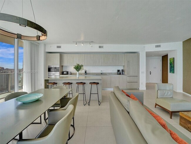 Building Photo - 4111 S Ocean Dr