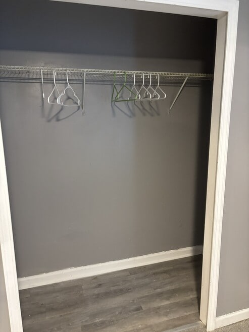 Building Photo - 559 Woodlawn Ave NW