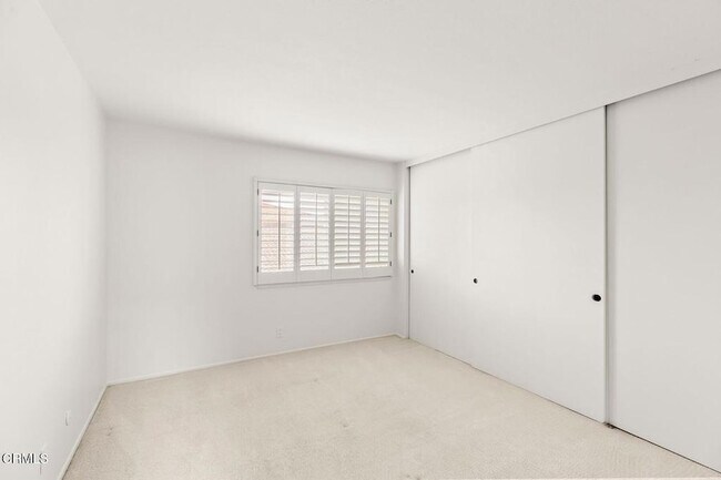 Building Photo - 2957 Seaview Ave