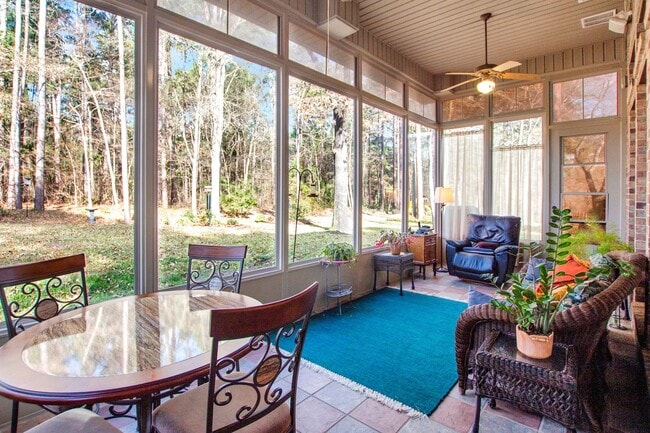 Building Photo - Almost Ready! Stunning 3 Bedroom, 2.5 Bath Home in Deer Run!