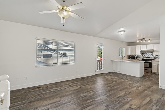 Building Photo - 1613 N 2000 W