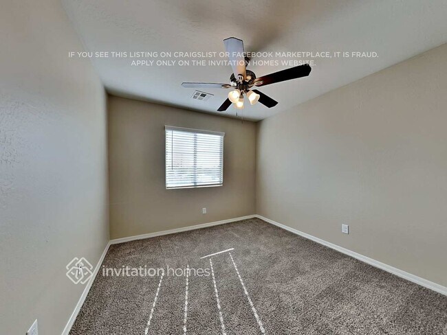 Building Photo - 17412 W Langer Ln