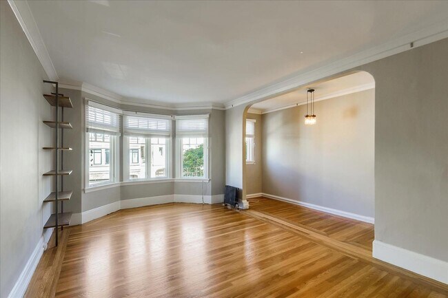 Building Photo - 1237 Chestnut St