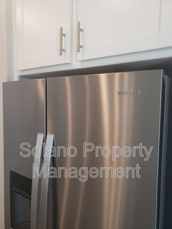 Building Photo - 2940 Sugar Pne St