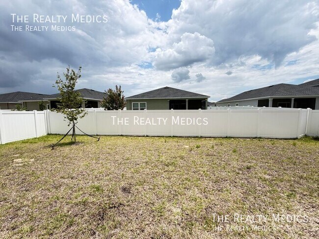 Building Photo - 6578 SW 89th Loop