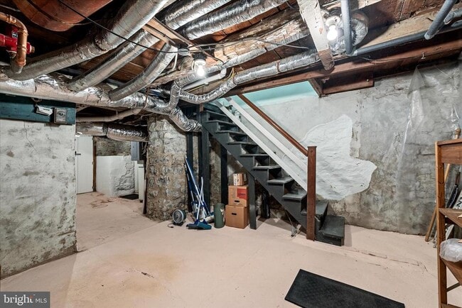 Building Photo - 6 E Cecil St