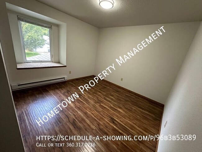 Building Photo - 1606 Sulky Dr SE