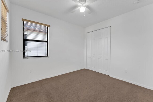 Building Photo - 3855 SW 90th Ave