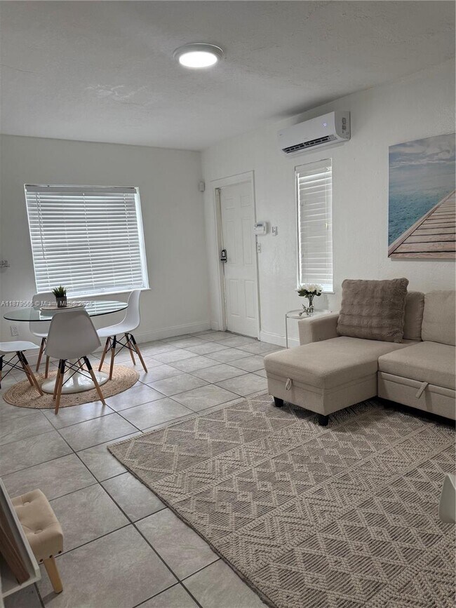 Building Photo - 27 NW 44th St