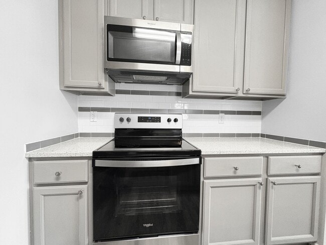 Building Photo - 8349 Kimball Dr