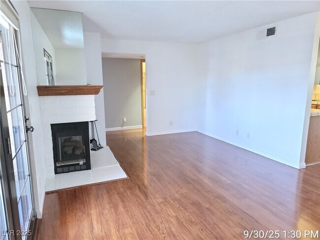 Building Photo - 4221 Gannet Cir
