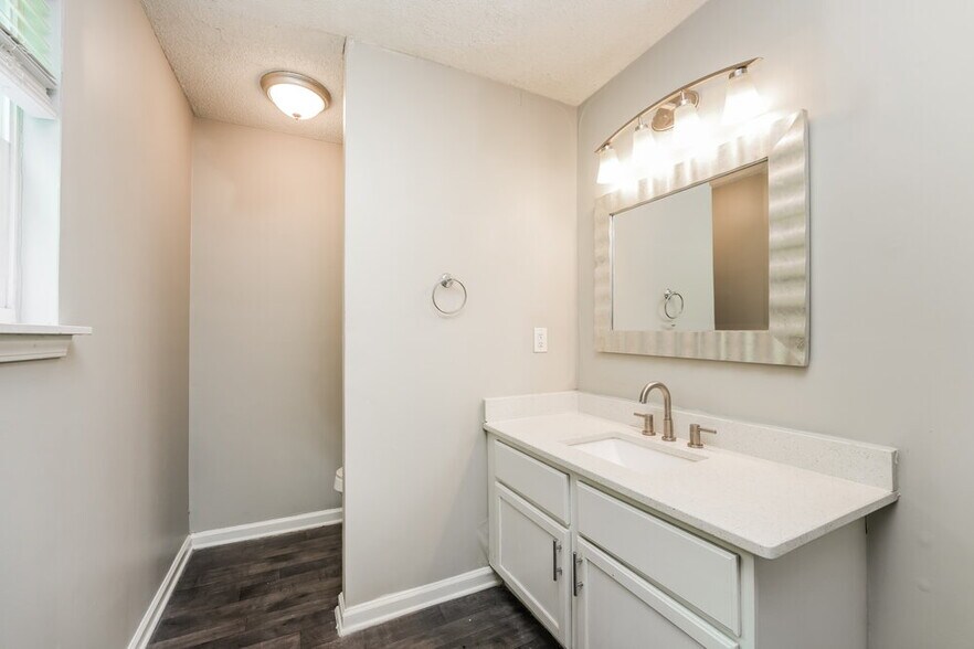 Building Photo - 6609 Swift Creek Rd