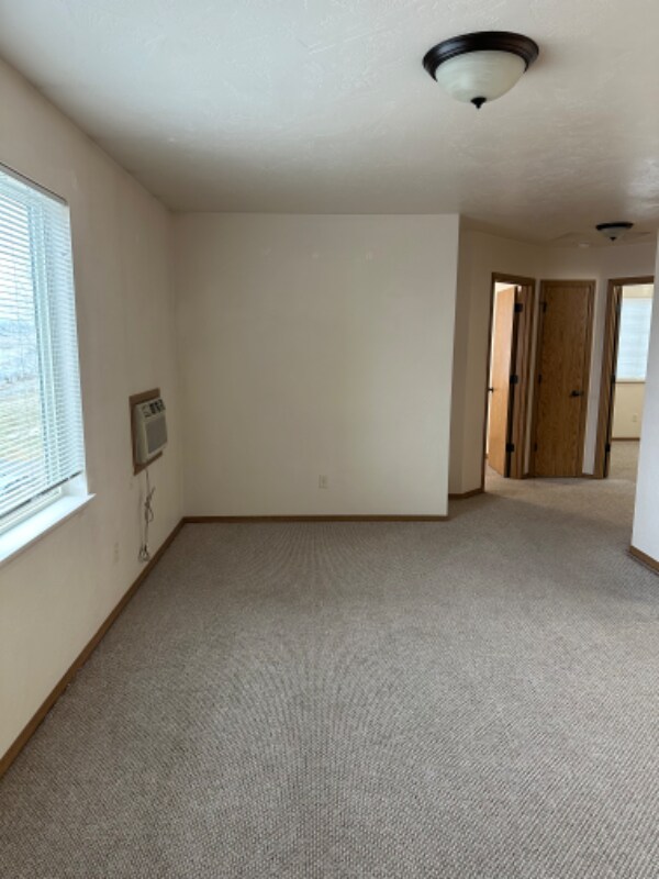 Building Photo - 33 Appleway Dr