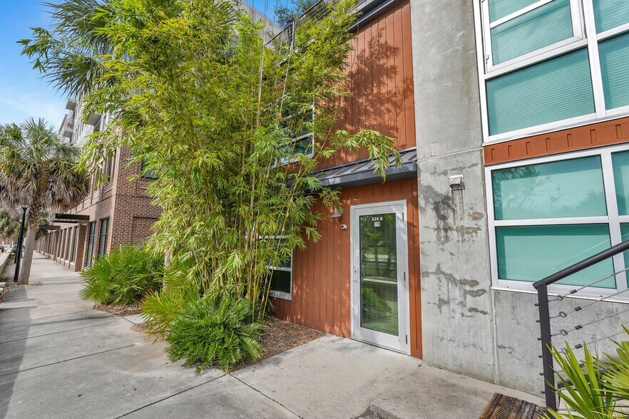 Building Photo - 536 Selma St