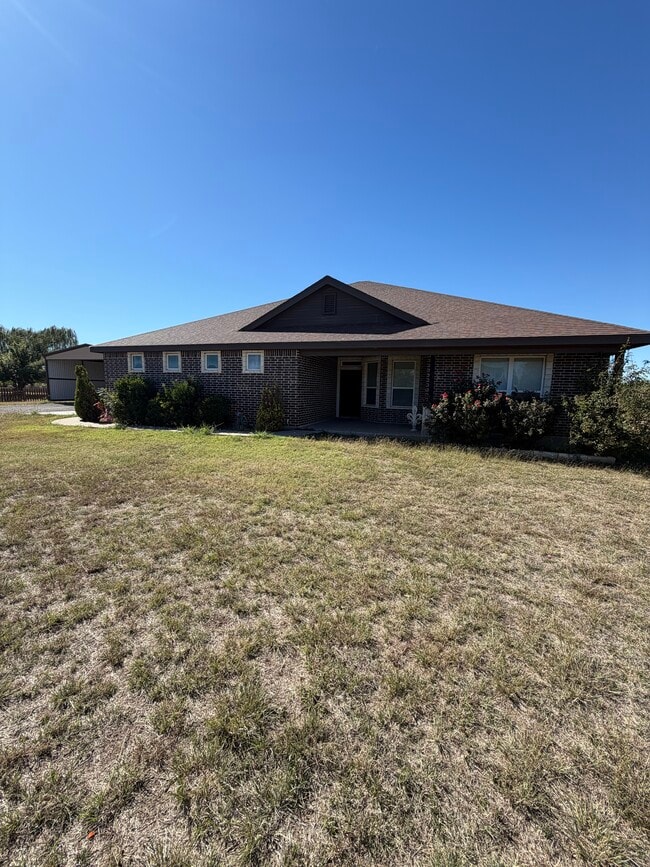 Primary Photo - 182 Raymonds Wy