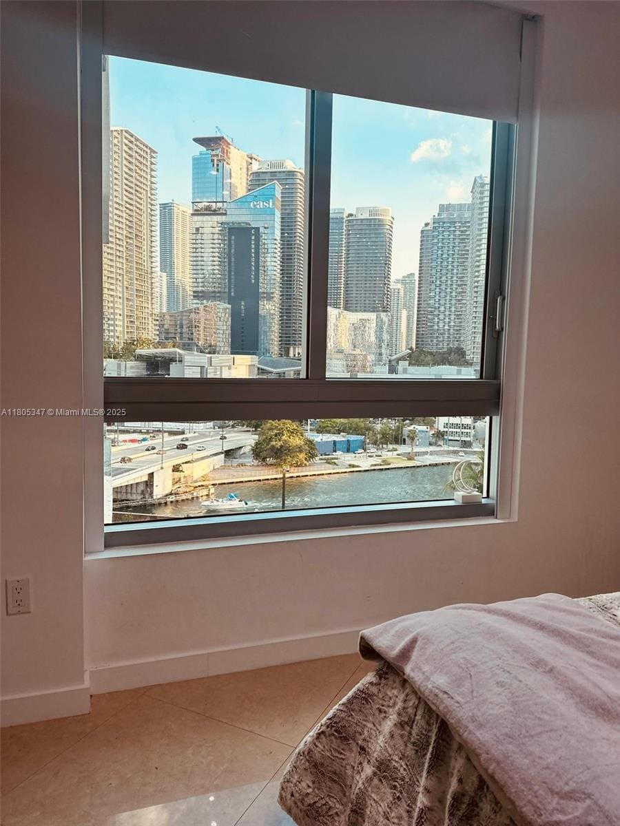 Building Photo - 350 S Miami Ave