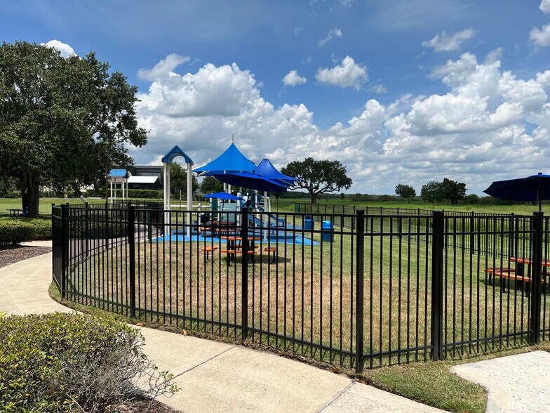 Building Photo - 3831 Carrick Bend Dr