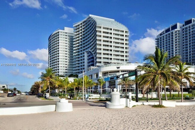 Building Photo - 3101 Bayshore Dr