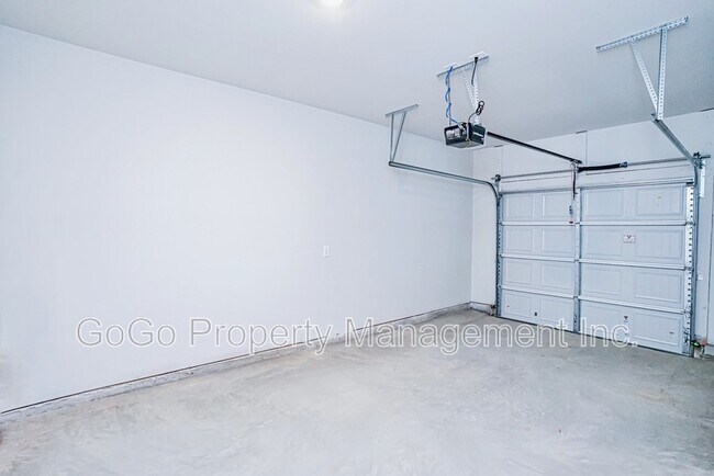 Building Photo - 126 Telford Dr