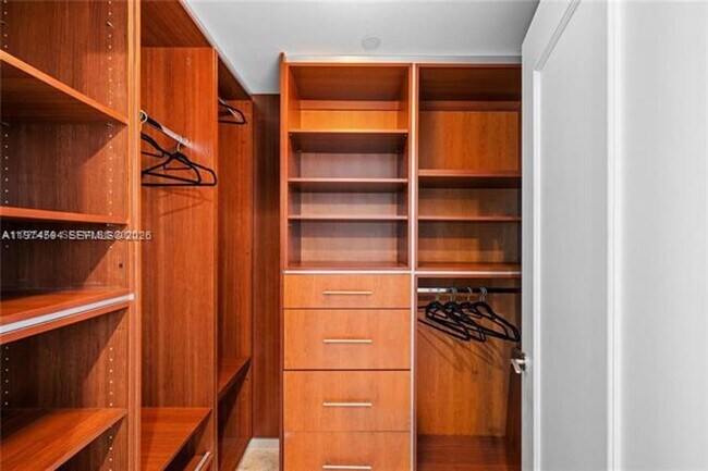 Building Photo - 17001 Collins Ave