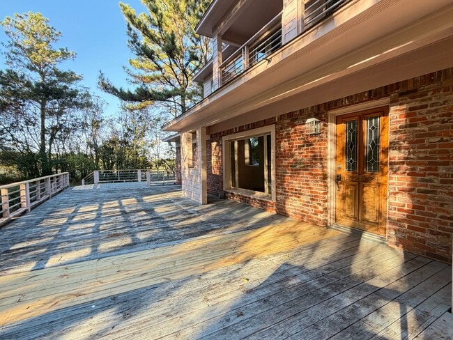 Building Photo - 5 Bed 3 Bath Home in Ruston