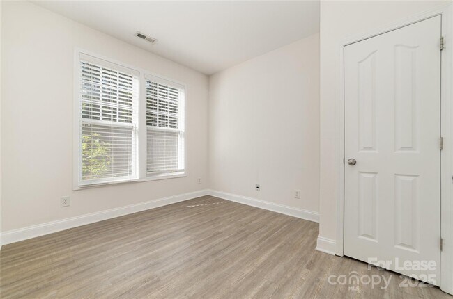 Building Photo - 1622 Wilburn Park Ln NW