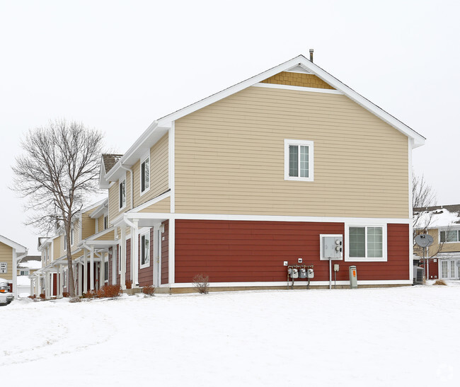 Building Photo - Andrew's Pointe Townhomes