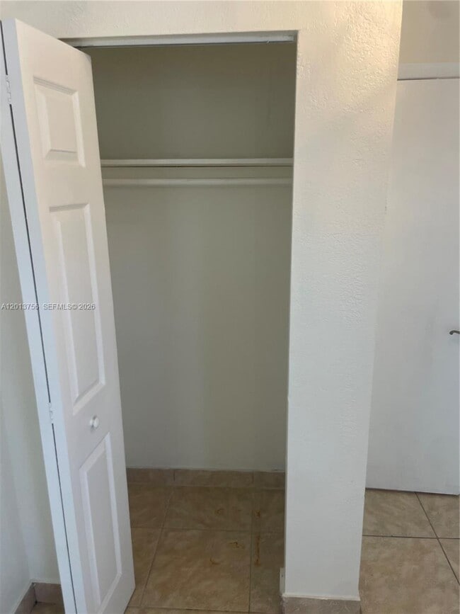 Building Photo - 4115 SW 108th Ave