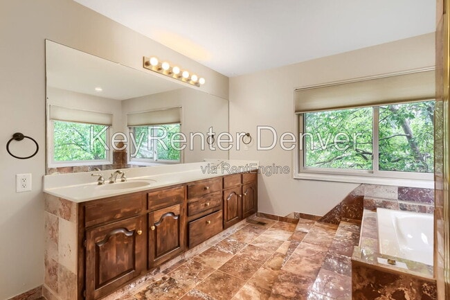 Building Photo - 8097 S Yukon Way