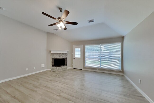 Building Photo - 18918 Cypresswood Forest Ct