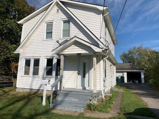 Primary Photo - 3 Bed 1.5 Bath Colonial