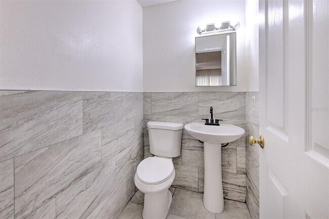 Building Photo - 4313 Tahitian Gardens Cir