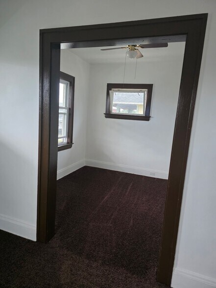 Building Photo - 4021 Gifford Ave