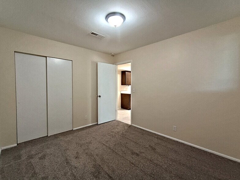 Building Photo - 4536 South 1900 West