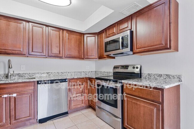 Building Photo - 9995 Campus Way S