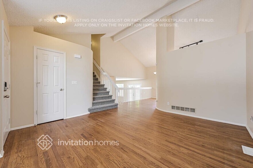 Building Photo - 9636 Lameria Dr