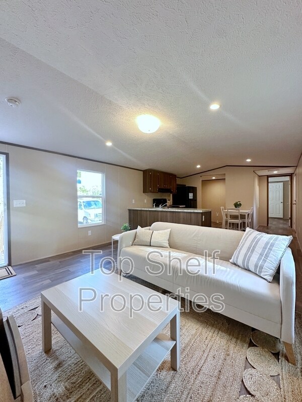 Building Photo - 74 Dilly Branch Rd