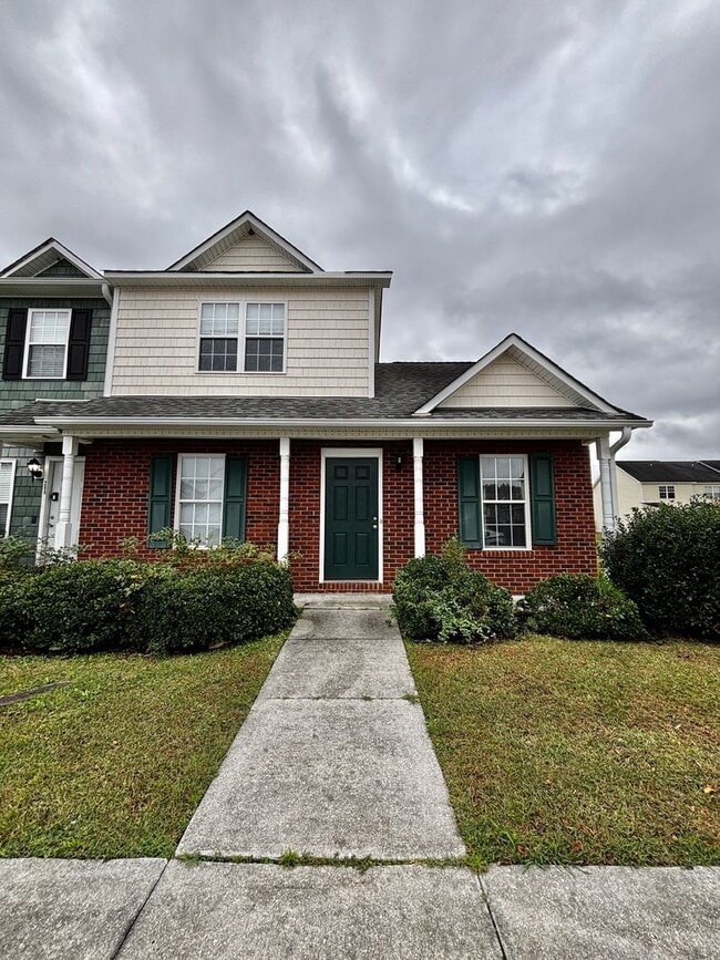 Building Photo - 3 Bedroom, 3 Bathroom Townhome in Carolina Forest!