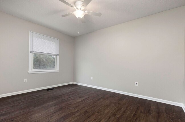 Building Photo - 7314 Ridge Creek Rd