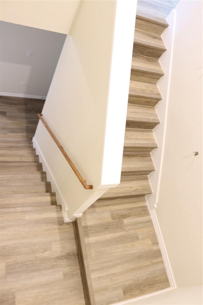 Building Photo - 518 Whirlaway Dr