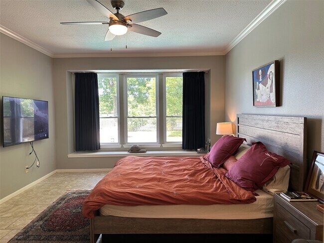 Building Photo - 4634 Grand Cayman Dr