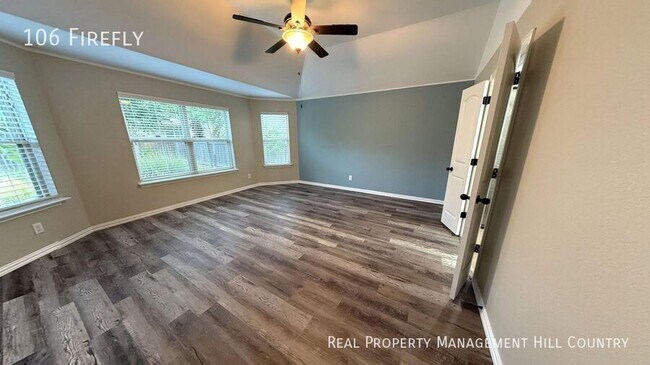 Building Photo - 106 Firefly-