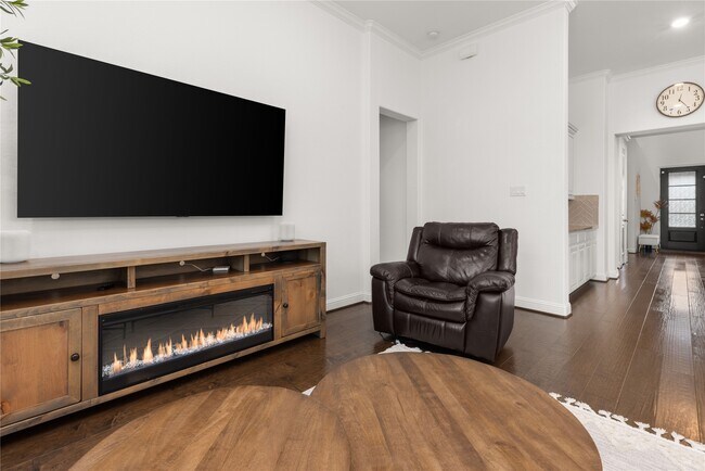 Building Photo - 28230 Emerald Bnd